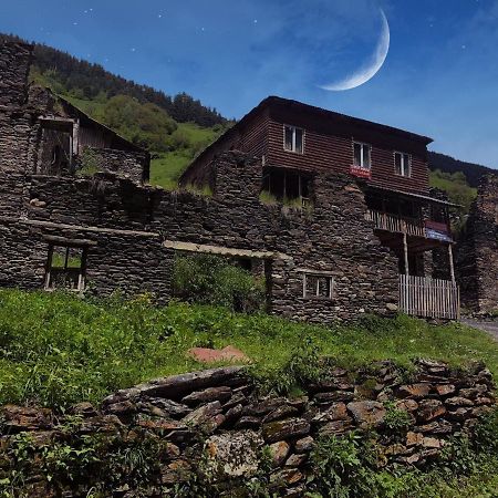 Bed and Breakfast Raul Lushnu Darbaz Mestia Exteriér fotografie