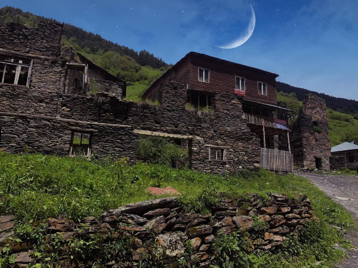 Bed and Breakfast Raul Lushnu Darbaz Mestia Exteriér fotografie